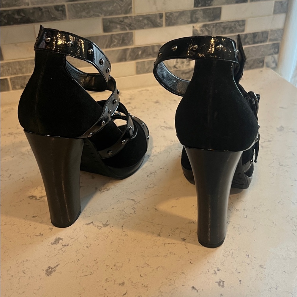Betsyville Black high heels Size 7.5 - Picture 5 of 7